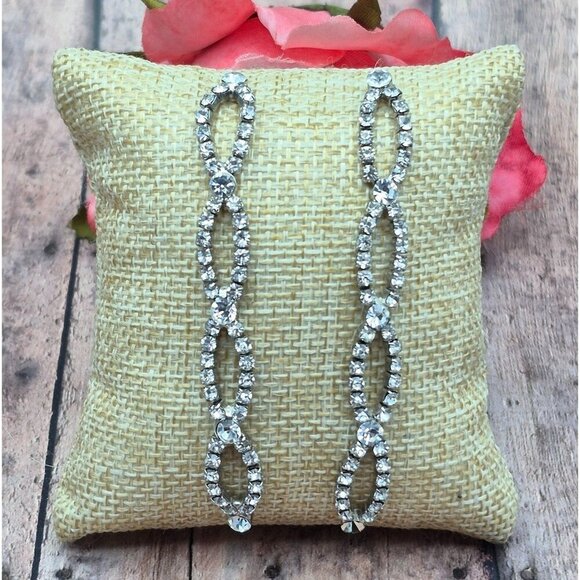 Long Dangle Silver Tone Crystal Rhinestone Earrings Formal Event Runway 3" MINT - Picture 1 of 6